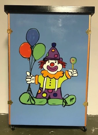 Night Club Table Clown By Timco Magic